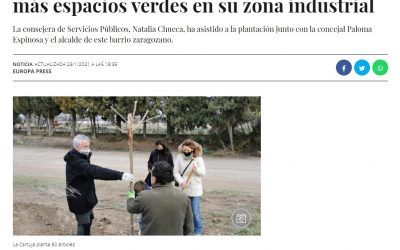 La Cartuja planta 50 árboles para generar más espacios verdes en su zona industrial
